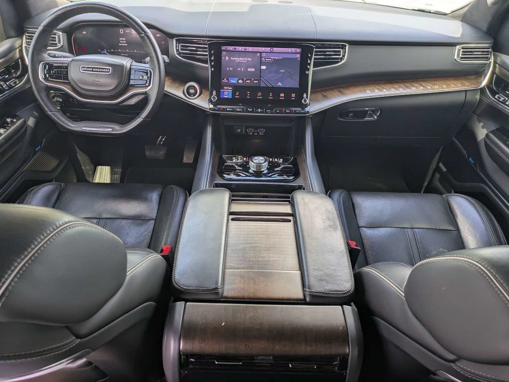 Used 2023 Jeep Grand Wagoneer L Series II AWD/4WD image 2
