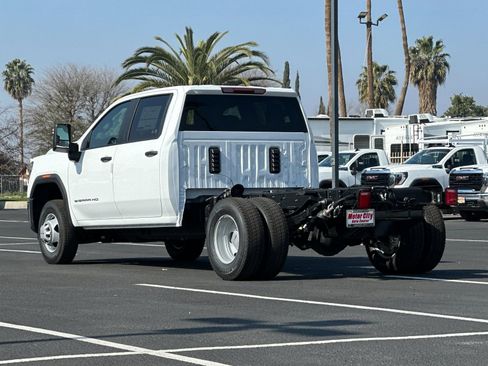 New 2026 GMC Sierra 3500 Pro w/ Convenience Package RWD image 6