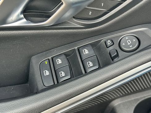 Used 2024 BMW 330i Sedan w/ Convenience Package image 14