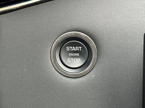 Used 2026 Land Rover Range Rover Evoque S image 34