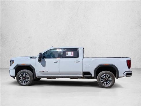 Used 2023 GMC Sierra 2500 AT4 AWD/4WD image 8
