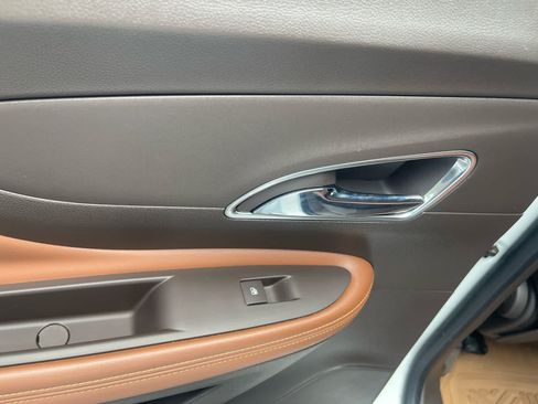 Used 2015 Buick Encore Leather AWD/4WD image 9