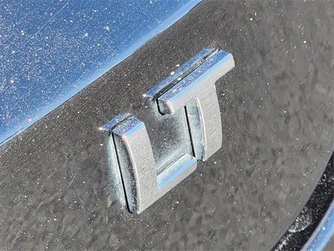 Used 2025 Chevrolet Trax LT image 13