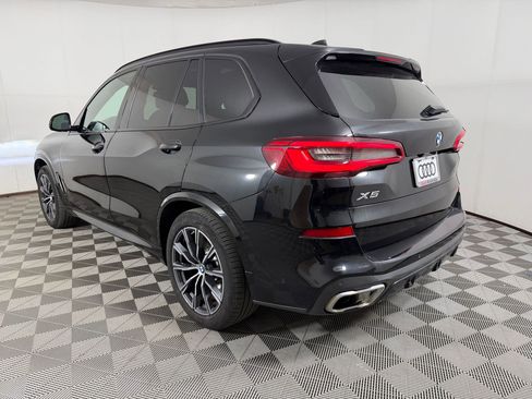 Used 2019 BMW X5 xDrive40i w/ M Sport Package image 3