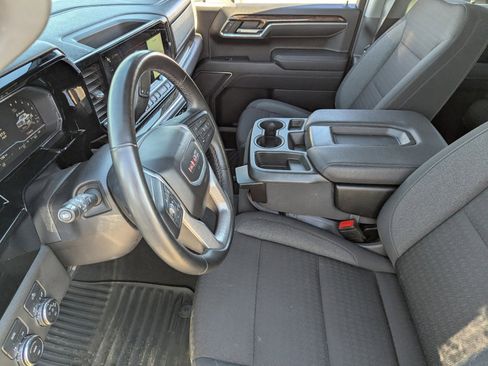 Used 2024 GMC Sierra 1500 Elevation image 23