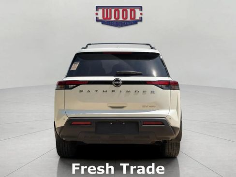 Used 2024 Nissan Pathfinder SV AWD/4WD image 5