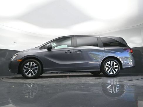 Certified 2025 Honda Odyssey EX-L image 32