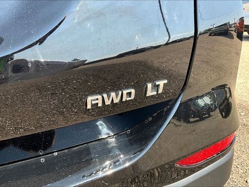 Used 2023 Chevrolet Equinox LT w/ Driver Convenience Package image 8