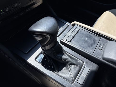 Certified 2021 Lexus ES 350 w/ Premium Package FWD image 26