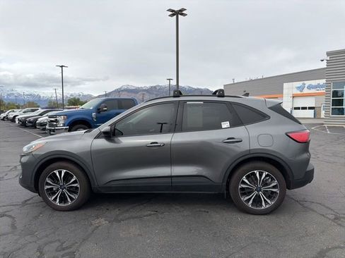 Used 2022 Ford Escape SEL w/ SEL Stealth AWD Package image 11