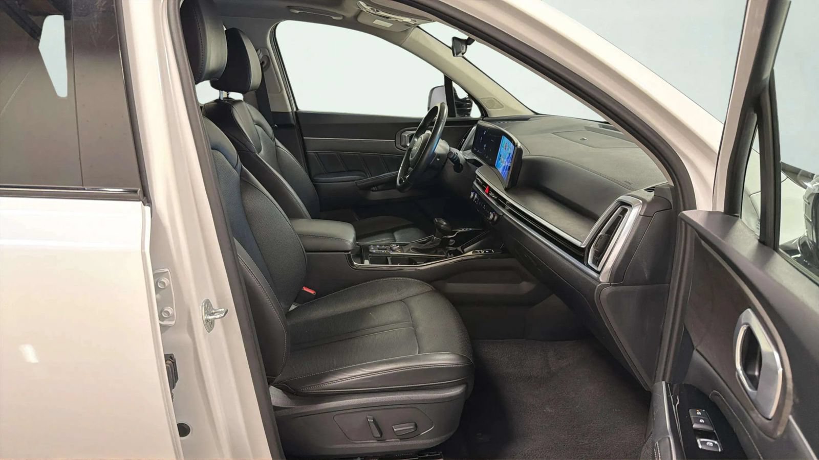 Used 2025 Kia Sorento SX AWD/4WD image 27