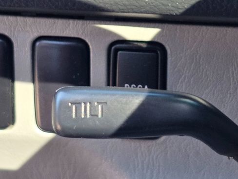 Used 2005 Toyota 4Runner Limited image 45