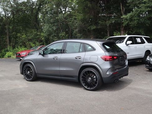 New 2026 Mercedes-Benz GLA 35 AMG 4MATIC image 5