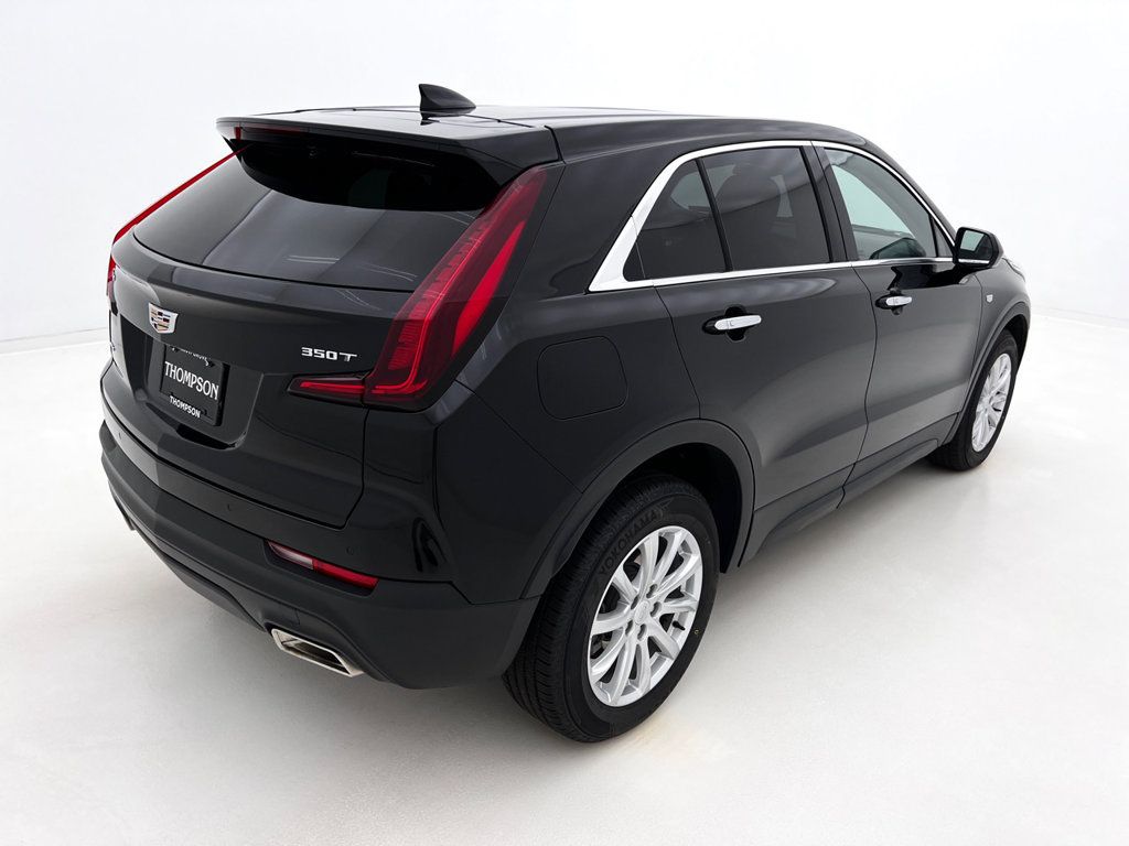 Used 2021 Cadillac XT4 Luxury w/ Cold Weather Package AWD/4WD image 7