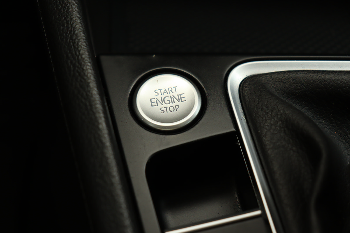 Used 2022 Volkswagen Jetta SE FWD image 38