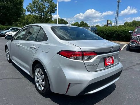 Used 2022 Toyota Corolla LE FWD image 9