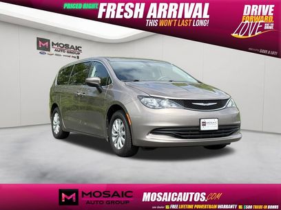 Used 2017 Chrysler Pacifica Touring w/ Tire & Wheel Group
