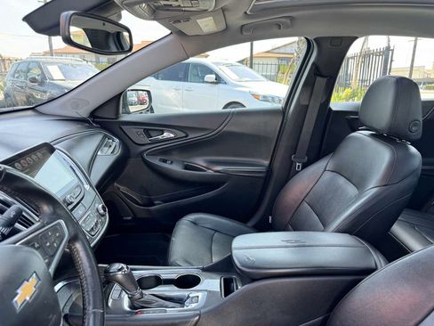 Used 2017 Chevrolet Malibu Hybrid w/ Leather Package FWD image 33