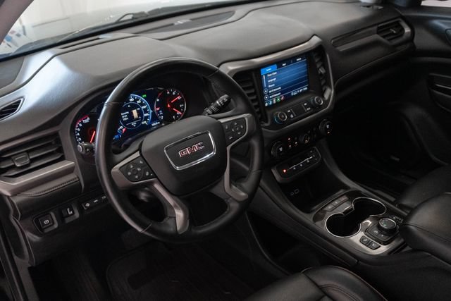 Used 2023 GMC Acadia AT4 w/ Technology Package AWD/4WD image 3