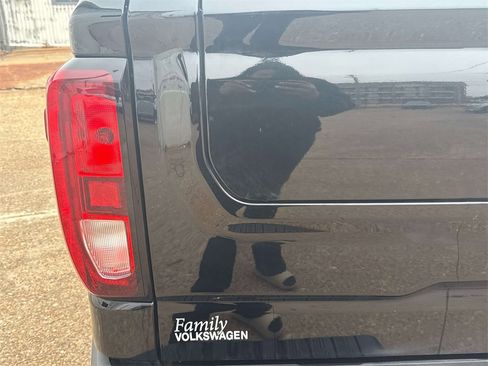 Used 2022 GMC Sierra 1500 SLE image 8