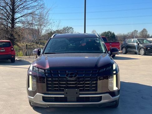 Used 2023 Hyundai Palisade SEL image 2