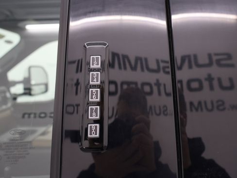 Used 2023 Ford F350 Lariat w/ FX4 Off-Road Package image 42