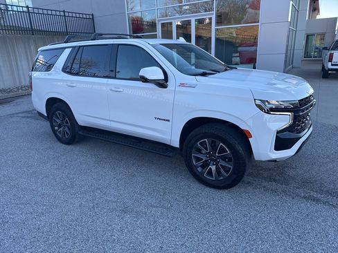 Used 2024 Chevrolet Tahoe Z71 w/ Luxury Package image 2