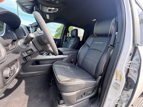 Used 2026 RAM 2500 Laramie AWD/4WD image 14
