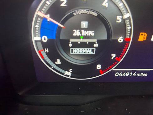 Used 2024 Mitsubishi Outlander SEL AWD/4WD image 9
