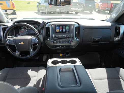Used 2019 Chevrolet Silverado 1500 LT AWD/4WD image 24