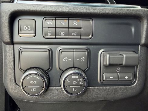 New 2026 Chevrolet Tahoe High Country image 16