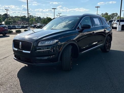 Used 2023 Lincoln Nautilus Reserve w/ Monochromatic Package AWD/4WD image 2