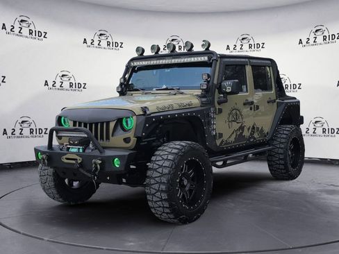 Used 2013 Jeep Wrangler Unlimited Sport image 3