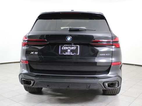 Used 2026 BMW X5 xDrive40i w/ M Sport Package image 10