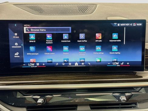 Used 2026 BMW X7 xDrive40i AWD/4WD image 15
