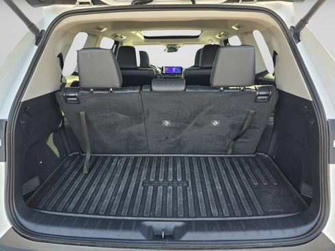 Used 2024 Toyota Grand Highlander AWD image 30