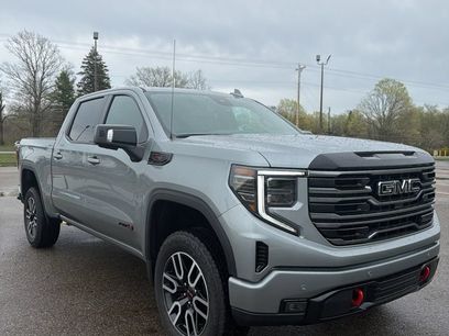 New 2026 GMC Sierra 1500 AT4 w/ LPO, Black Badging Package