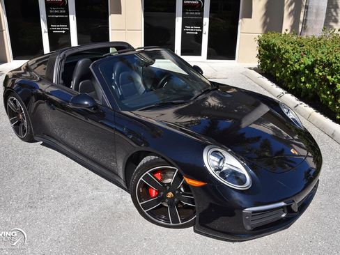 Used 2017 Porsche 911 Targa 4S image 2