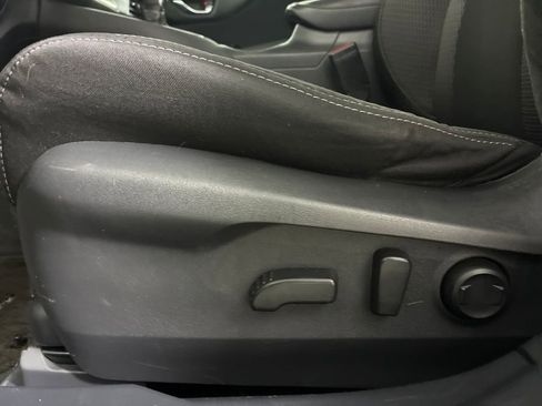 Used 2020 Subaru Outback Premium image 18