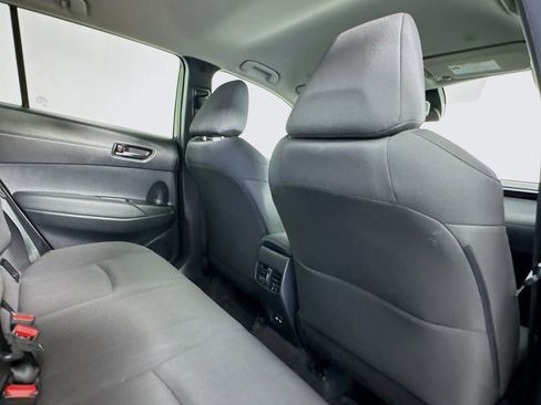 Used 2024 Toyota Corolla Cross LE image 27