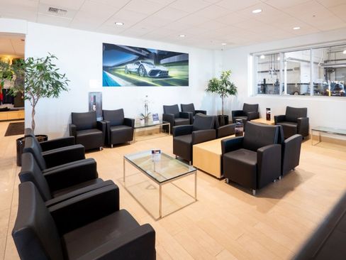 Certified 2021 Mercedes-Benz GLA 45 AMG 4MATIC image 5