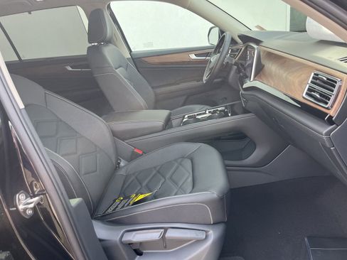 New 2026 Volkswagen Atlas SE FWD image 36