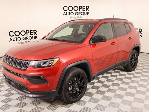 Used 2026 Jeep Compass Latitude w/ Quick Order Package 29K AWD/4WD image 10