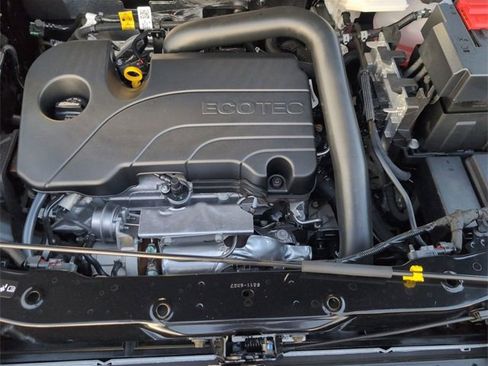 Used 2026 Chevrolet Equinox LT image 29
