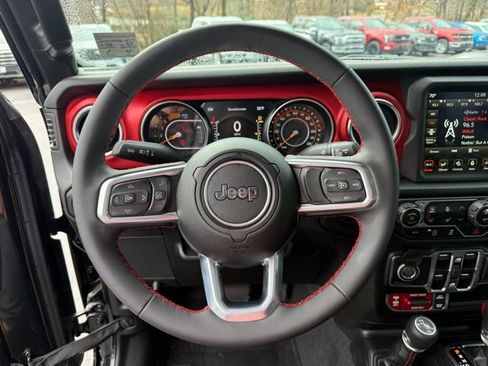 Used 2023 Jeep Gladiator Rubicon w/ Cold Weather Group image 3