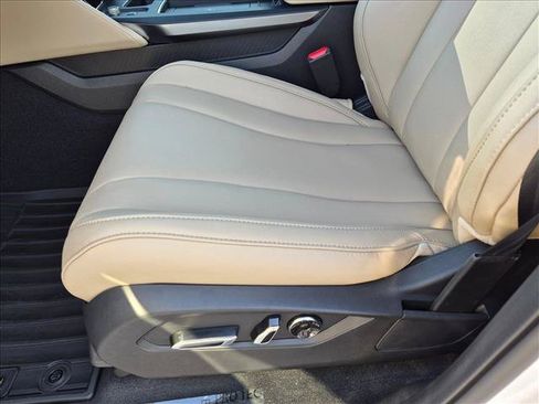 New 2026 Acura MDX SH-AWD image 4