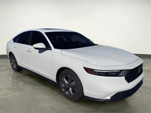 Certified 2024 Honda Accord EX image 7