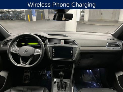 Certified 2023 Volkswagen Tiguan SE R-Line FWD image 7