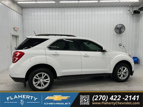 Used 2016 Chevrolet Equinox LT w/ Convenience Package FWD image 2