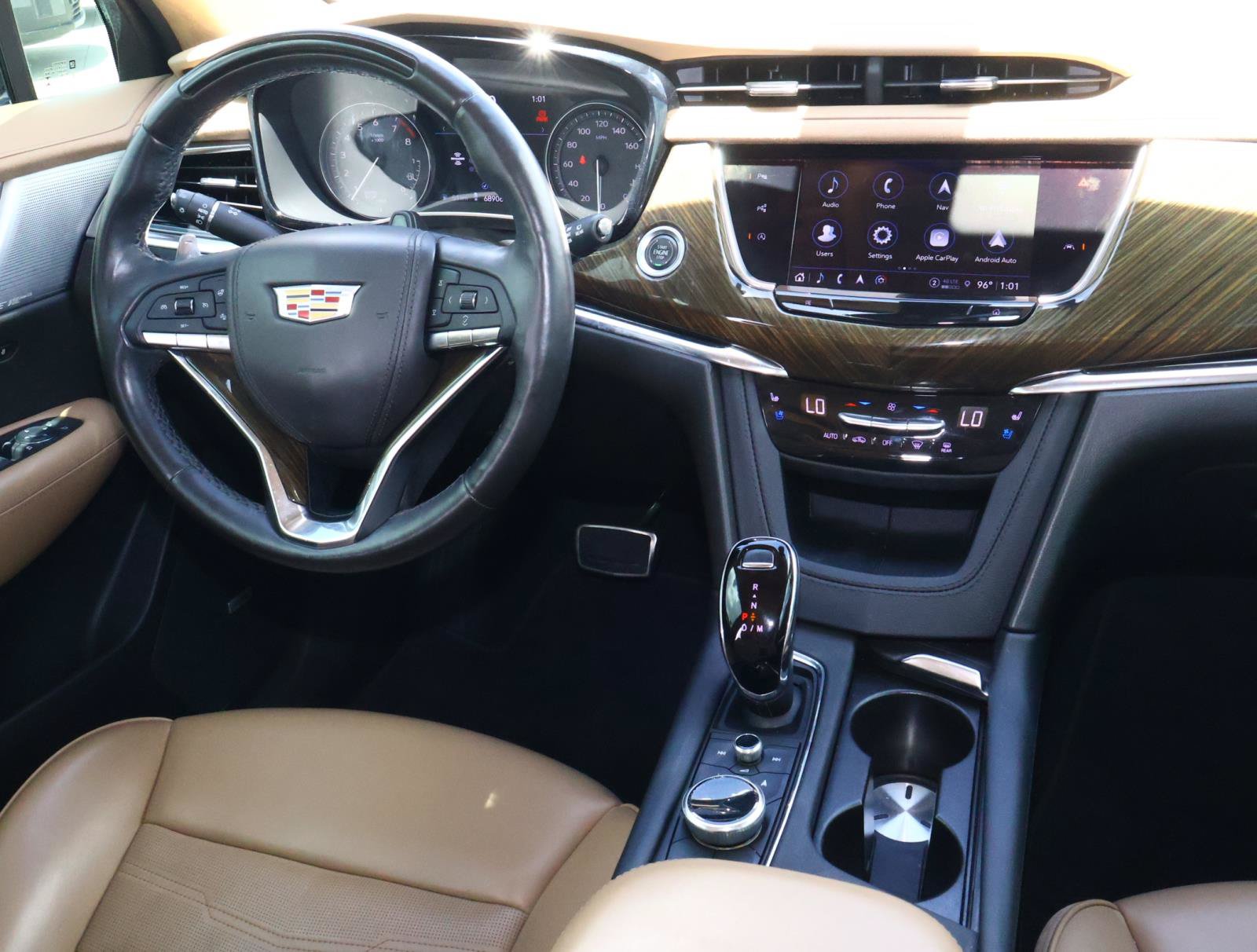Used 2023 Cadillac XT6 Sport w/ Platinum Package AWD/4WD image 16
